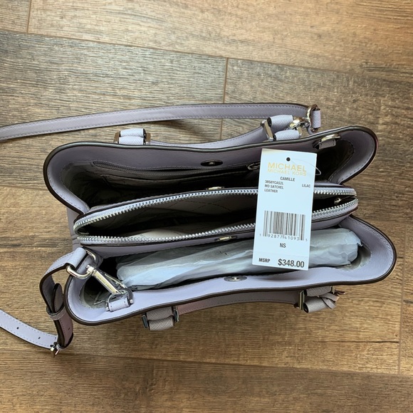 😃SOLD!!💃💃💃🕺🏼😃 🔥💜NEW MK Camille Satchel 💜 - Picture 5 of 8